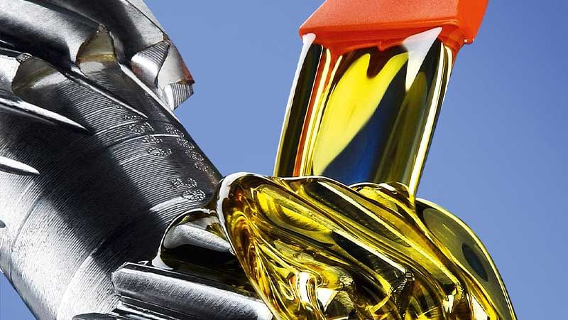 省钱又省心！高性能抗磨液压油的长远价值分析